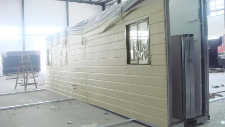 Foldable cabin Sunrise House exterior